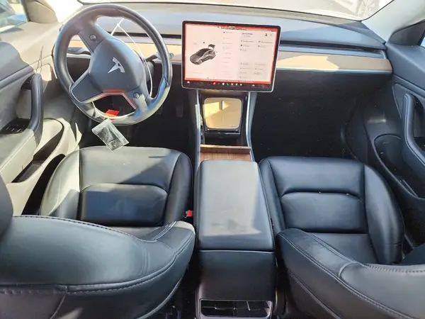 5YJ3E1EB1JF132573 2018 TESLA MODEL 3 - Image 8