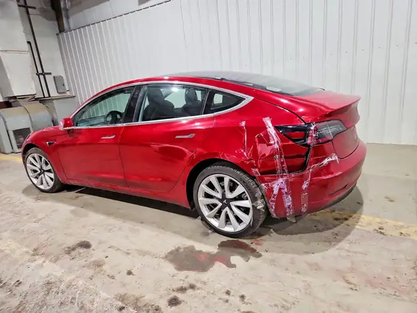 5YJ3E1EB1JF133349 2018 TESLA MODEL 3 - Image 2