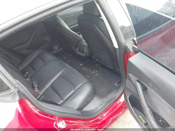 5YJ3E1EB1JF133562 2018 TESLA MODEL 3 - Image 8