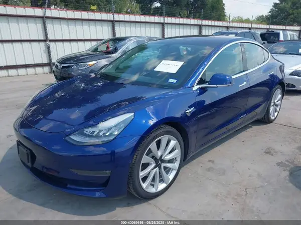 5YJ3E1EB1JF133738 2018 TESLA MODEL 3 - Image 2