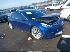 5YJ3E1EB1JF133979 2018 TESLA MODEL 3