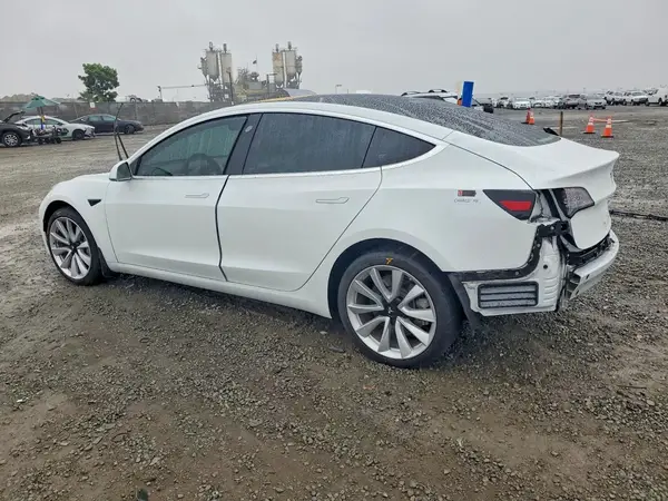 5YJ3E1EB1JF135568 2018 TESLA MODEL 3 - Image 2