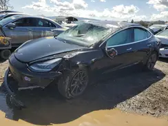 5YJ3E1EB1JF144206 2018 TESLA MODEL 3