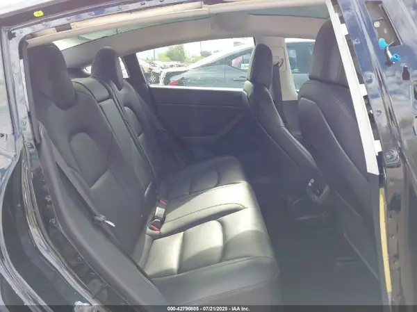 5YJ3E1EB1JF144299 2018 TESLA MODEL 3 - Image 8