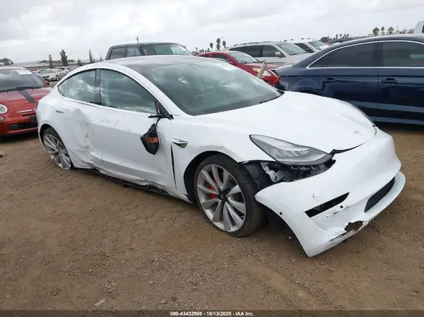5YJ3E1EB1JF148465 2018 TESLA MODEL 3 - Image 1