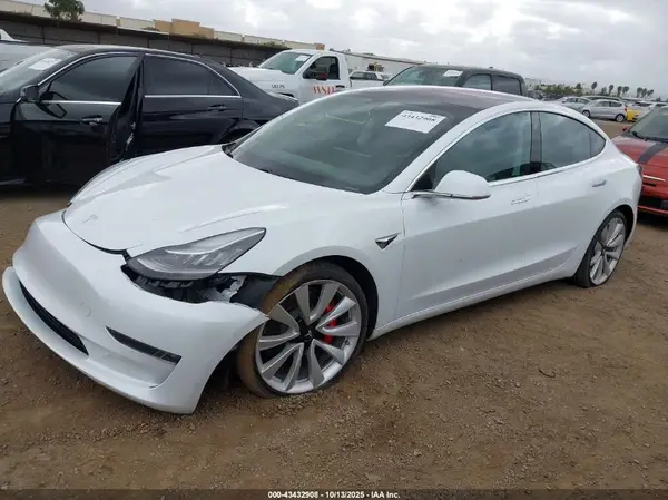 5YJ3E1EB1JF148465 2018 TESLA MODEL 3 - Image 2