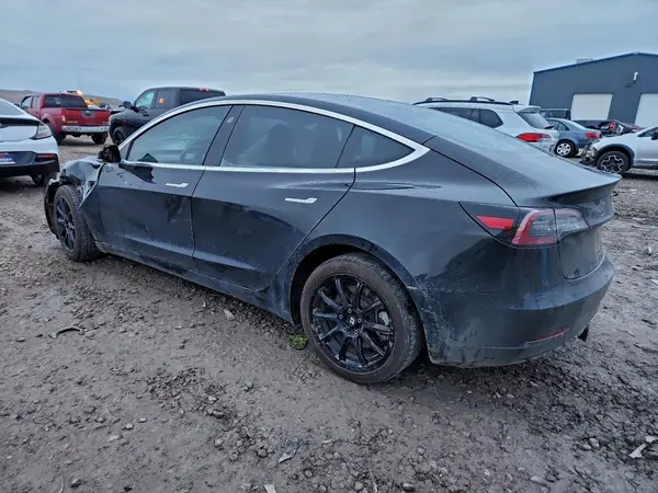 5YJ3E1EB1JF178615 2018 TESLA MODEL 3 - Image 2