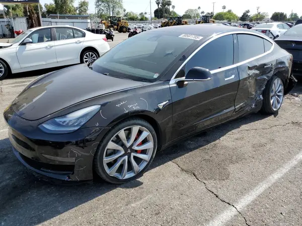 5YJ3E1EB1JF181045 2018 TESLA MODEL 3 - Image 1