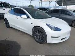 5YJ3E1EB1JF181434 2018 TESLA MODEL 3