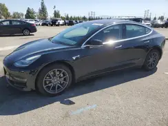 5YJ3E1EB1JF183653 2018 TESLA MODEL 3