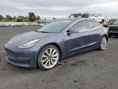 5YJ3E1EB1JF185015 2018 TESLA MODEL 3
