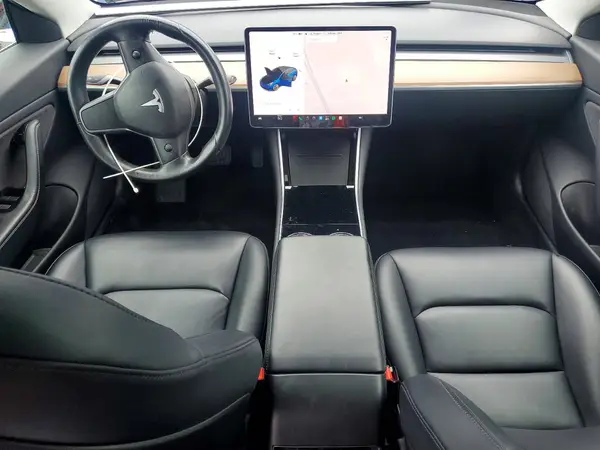5YJ3E1EB1JF185497 2018 TESLA MODEL 3 - Image 8