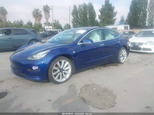 5YJ3E1EB1JF188285 2018 TESLA MODEL 3 - Image 2