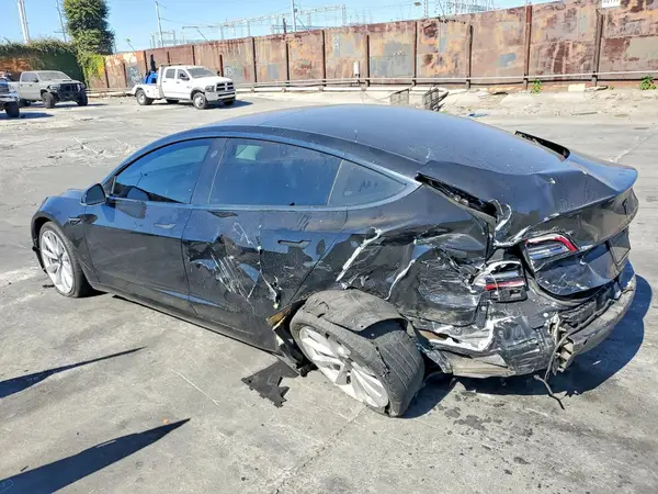 5YJ3E1EB1KF186747 2019 TESLA MODEL 3 - Image 2