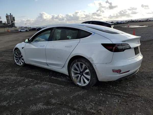 5YJ3E1EB1KF194203 2019 TESLA MODEL 3 - Image 2