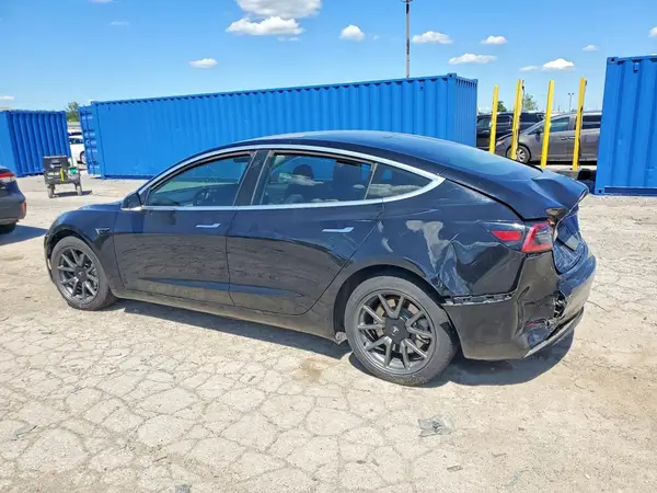 5YJ3E1EB1KF197196 2019 TESLA MODEL 3 - Image 2
