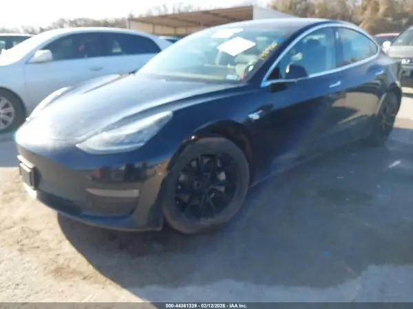 5YJ3E1EB1KF198980 2019 TESLA MODEL 3 - Image 2