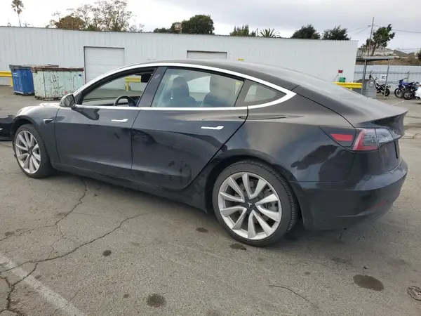 5YJ3E1EB1KF199921 2019 TESLA MODEL 3 - Image 2