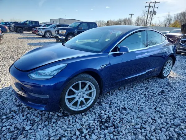 5YJ3E1EB1KF212103 2019 TESLA MODEL 3 - Image 1