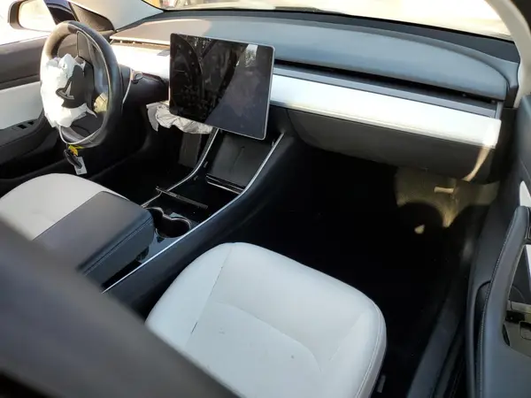 5YJ3E1EB1KF213672 2019 TESLA MODEL 3 - Image 8