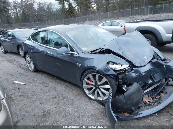 5YJ3E1EB1KF231220 2019 TESLA MODEL 3 - Image 1