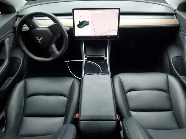 5YJ3E1EB1KF361448 2019 TESLA MODEL 3 - Image 8