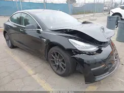 5YJ3E1EB1KF364527 2019 TESLA MODEL 3