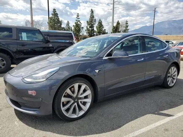 5YJ3E1EB1KF365368 2019 TESLA MODEL 3 - Image 1