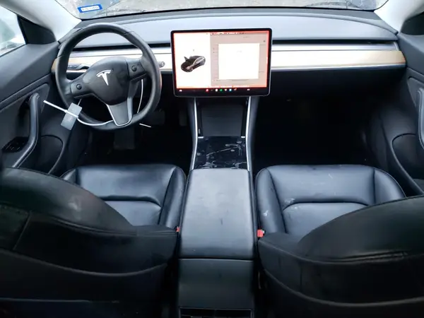 5YJ3E1EB1KF385314 2019 TESLA MODEL 3 - Image 8
