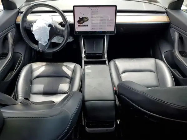 5YJ3E1EB1KF386477 2019 TESLA MODEL 3 - Image 8