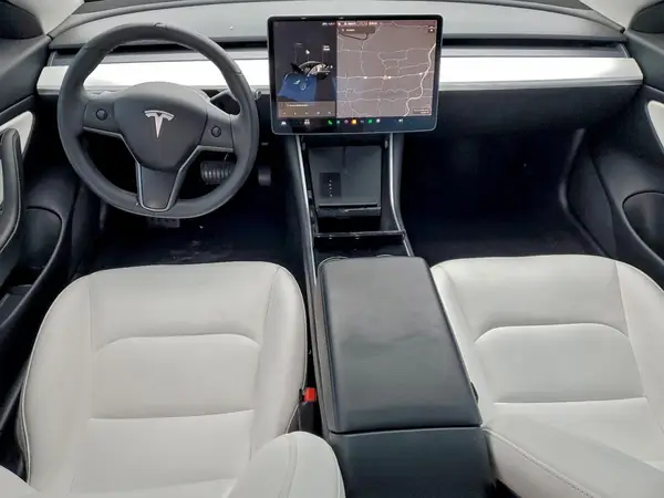 5YJ3E1EB1KF390660 2019 TESLA MODEL 3 - Image 8