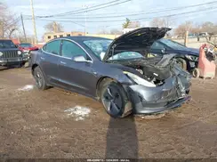 5YJ3E1EB1KF408137 2019 TESLA MODEL 3