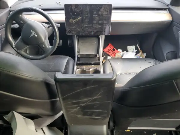 5YJ3E1EB1KF413645 2019 TESLA MODEL 3 - Image 8