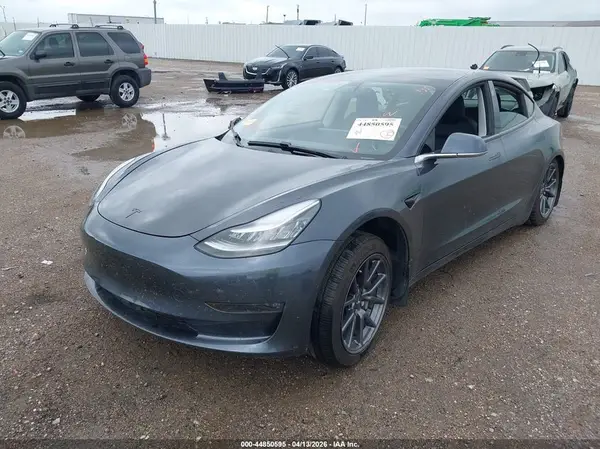5YJ3E1EB1KF418148 2019 TESLA MODEL 3 - Image 2