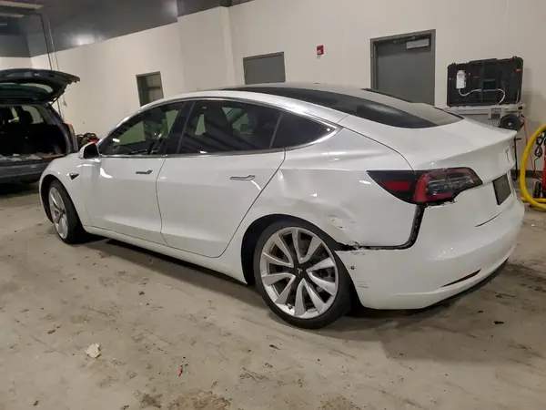 5YJ3E1EB1KF418635 2019 TESLA MODEL 3 - Image 2