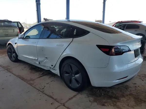 5YJ3E1EB1KF421647 2019 TESLA MODEL 3 - Image 2
