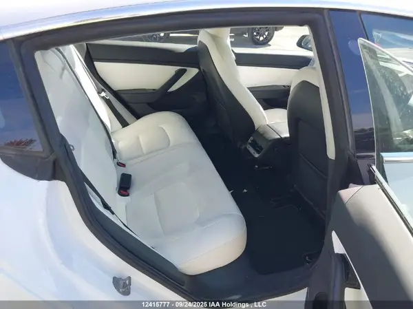 5YJ3E1EB1KF424161 2019 TESLA MODEL 3 - Image 8