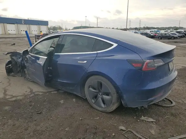 5YJ3E1EB1KF432972 2019 TESLA MODEL 3 - Image 2