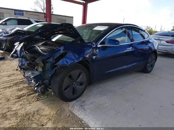 5YJ3E1EB1KF432986 2019 TESLA MODEL 3 - Image 2