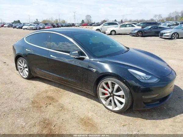 5YJ3E1EB1KF438335 2019 TESLA MODEL 3 - Image 1