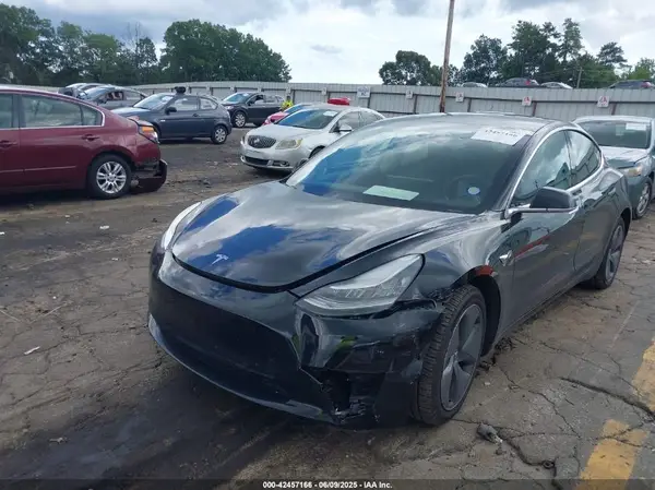 5YJ3E1EB1KF441834 2019 TESLA MODEL 3 - Image 2