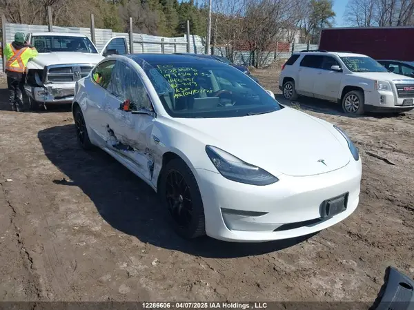 5YJ3E1EB1KF442451 2019 TESLA MODEL 3 - Image 1
