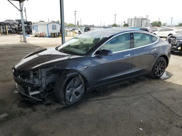 5YJ3E1EB1KF450355 2019 TESLA MODEL 3 - Image 1