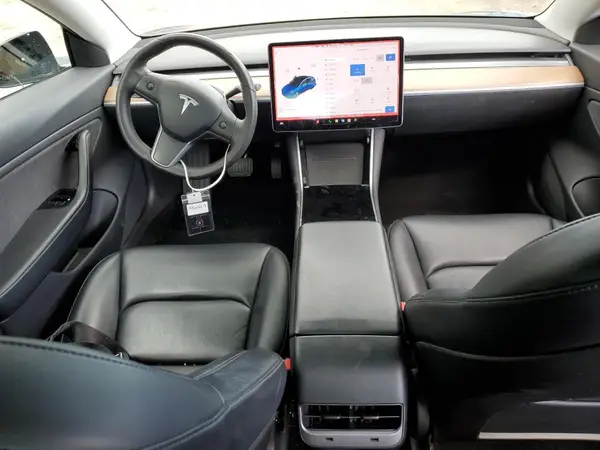 5YJ3E1EB1KF453952 2019 TESLA MODEL 3 - Image 8