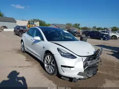 5YJ3E1EB1KF454180 2019 TESLA MODEL 3