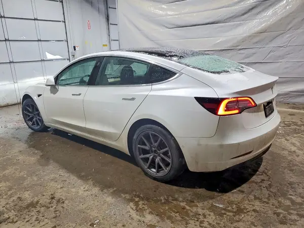 5YJ3E1EB1KF493240 2019 TESLA MODEL 3 - Image 2