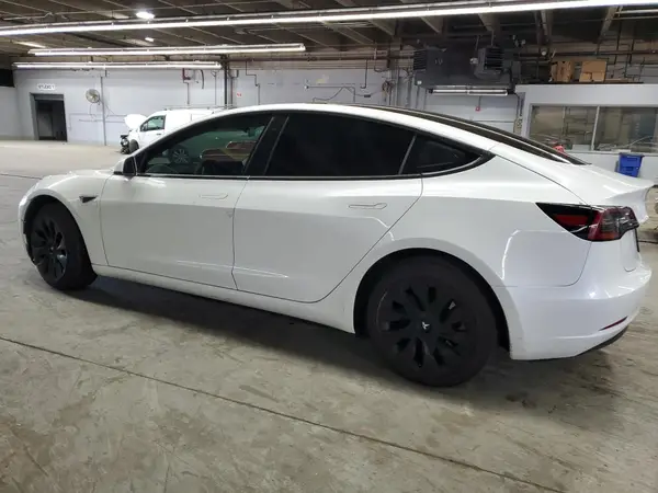 5YJ3E1EB1KF493982 2019 TESLA MODEL 3 - Image 2