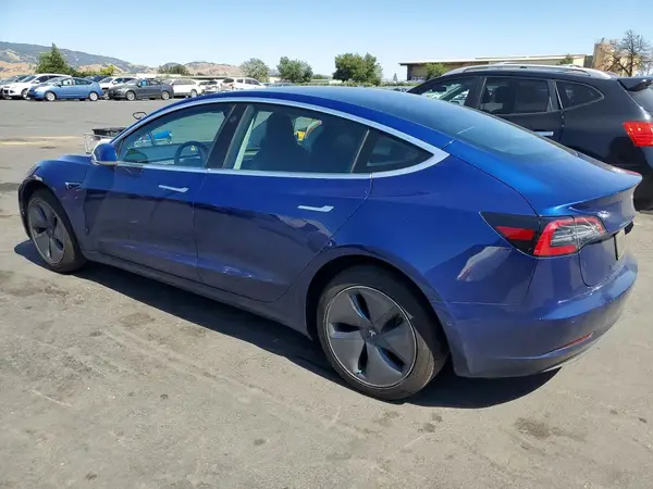 5YJ3E1EB1KF497255 2019 TESLA MODEL 3 - Image 2