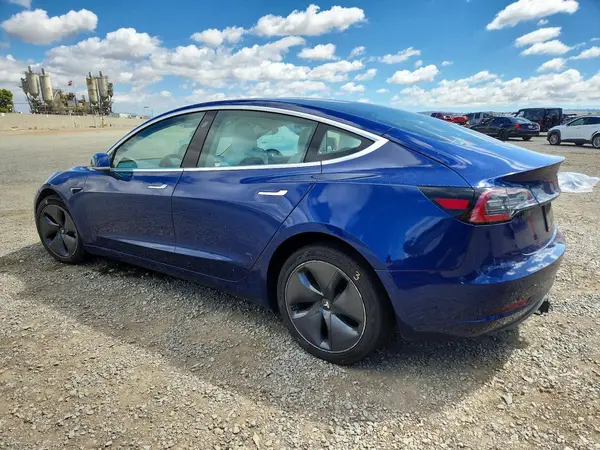 5YJ3E1EB1KF497904 2019 TESLA MODEL 3 - Image 2