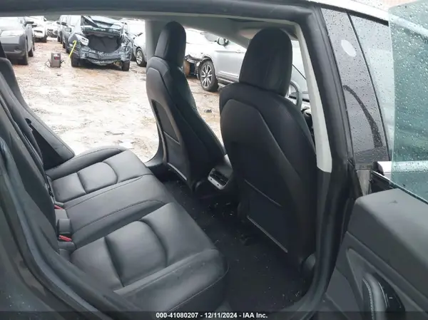 5YJ3E1EB1KF510375 2019 TESLA MODEL 3 - Image 8